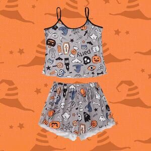 Ladies 2 Piece Spooky Halloween Pajamas Set with Shirt & Shorts Size Medium